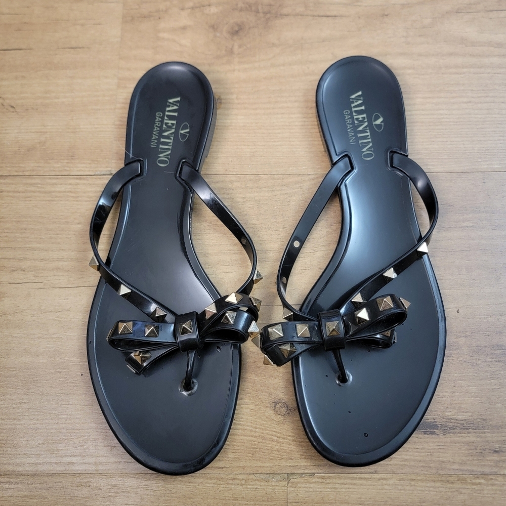 Valentino Garavani Rockstud Rubber PVC Sandals - Picture 6 of 16